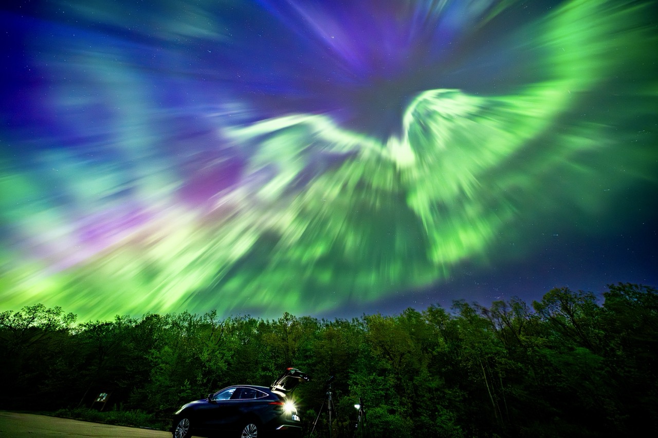 Wide-angle aurora over High Cliff State Park above Lake Winnebago.